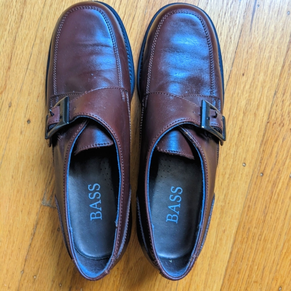G.H. Bass & Co. brown buckle-top loafers size 7